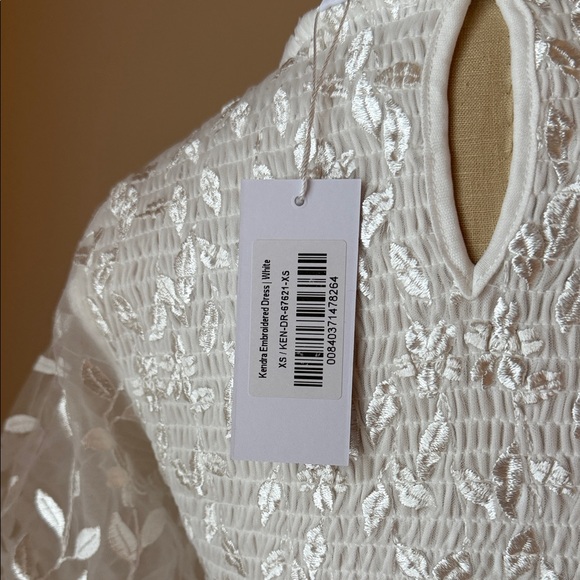 NWT Elegant White Embroidered Tulle Dress - Picture 12 of 12